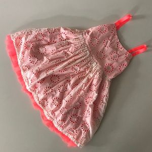 Gap eyelet dress perfect for spring size small 6-7